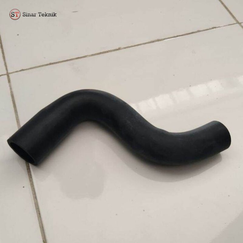 Selang Radiator Bawah Sany SY55/SY75 - Image 2