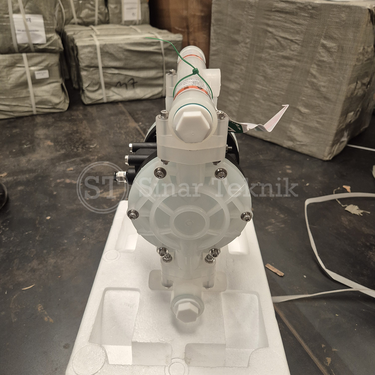 Diaphragm Polypropylene Pump - 1/2 Inch - Image 4